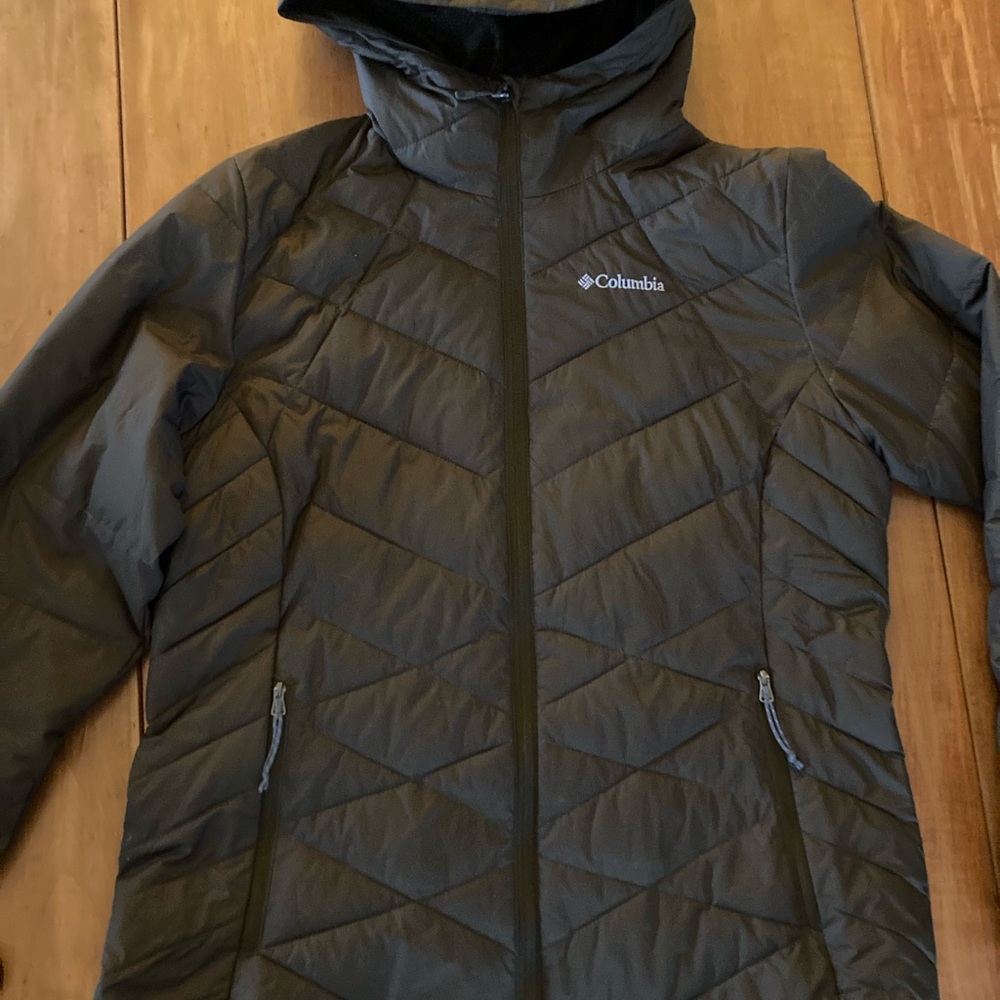 Columbia Women's Hooded Puffer Jacket